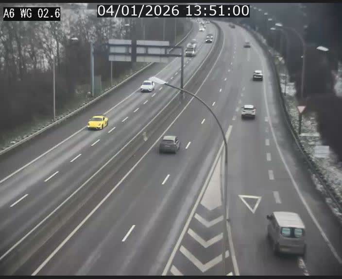 Traffic live webcam Luxembourg Croix de Cessange - A6 - BK 2.6 - direction France/Allemagne