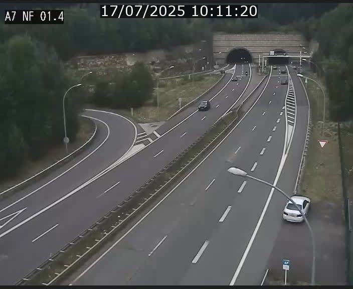 Caméra autoroute Luxembourg A7 - Echangeur Waldhaff - direction Tunnel Stafelter
