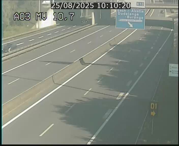 Traffic live webcam Luxembourg Croix de Bettembourg - A3 - BK 10.7 - direction France