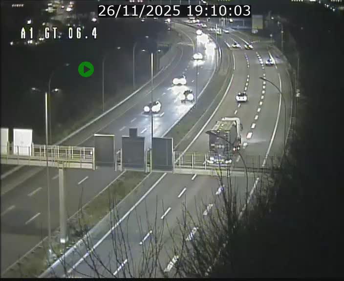 Traffic live webcam Luxembourg Hamm - A1 direction Sandweiler - BK 6.4