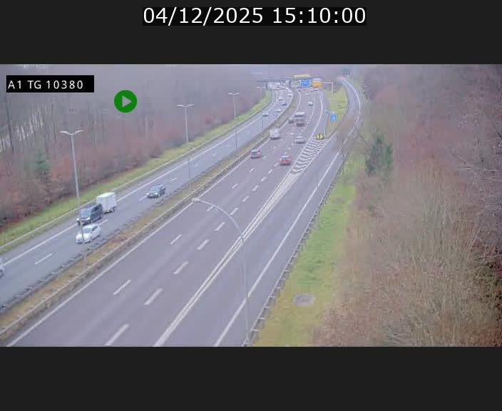 Traffic live webcam Luxembourg Senningerberg - A1 direction Luxembourg Kirchberg - BK 10.3