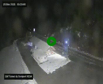 Webcam à l'entrée du tunnel du Somport, côté français, sur la N134, dans les Pyrénées, en direction de l'Espagne, à 1116 mètres d'altitude