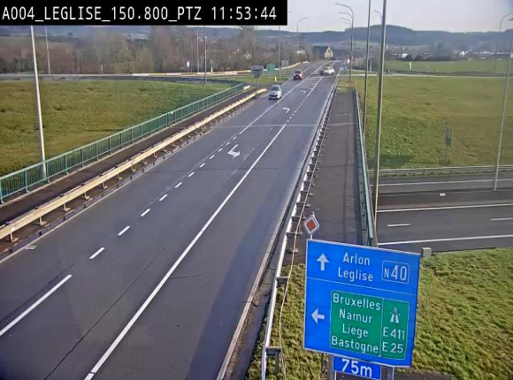 Webcam au-dessus de l'E411 sur la N40. Vue orientée vers Léglise en provenance de Neufchâteau