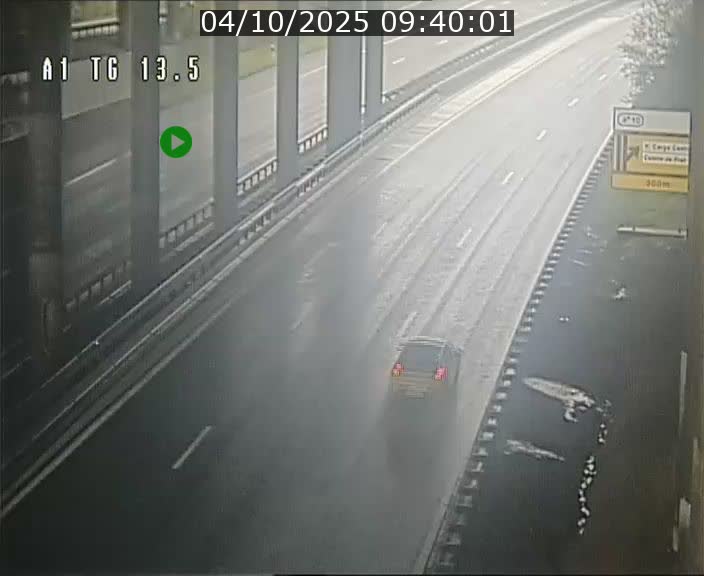 Traffic live webcam Luxembourg Senningen - A1 direction Luxembourg - BK 13.5