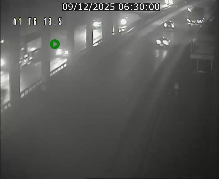 Traffic live webcam Luxembourg Senningen - A1 direction Luxembourg - BK 13.5