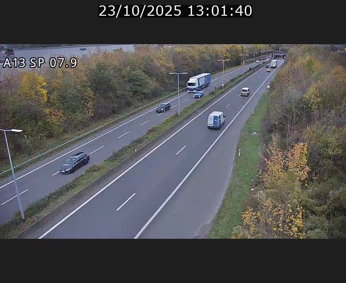 Traffic live webcam Luxembourg Jonction Lankelz - A13 direction Pétange - BK 7.9