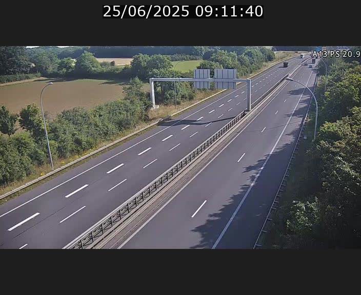 Traffic live webcam Luxembourg Croix de Bettembourg, rond-point d'Hellange - A13 direction Allemagne - BK 20.9