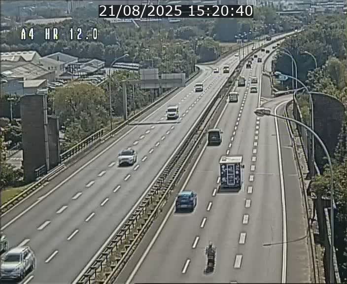 Traffic live webcam Luxembourg Jonction Foetz - A4 - BK 12.0 - direction Esch sur Alzette