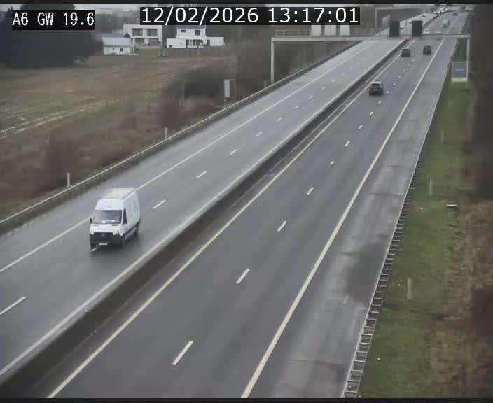 Traffic live webcam Luxembourg - Steinfort - A6 - BK 19.6 - direction Belgique