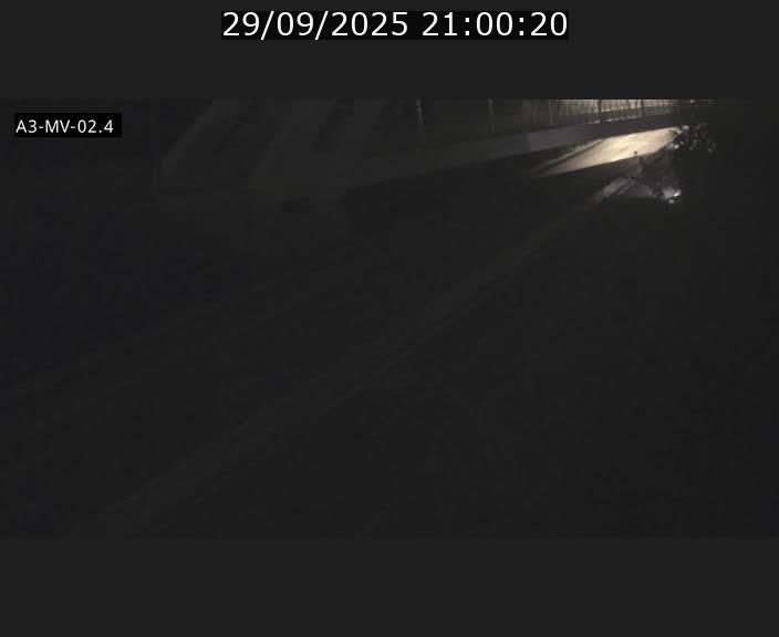 Webcam autoroute de la France (A3) au Luxembourg à Fentange, à proximité de la Croix de Gasperich. Vue orientée vers la Cloche d'Or
