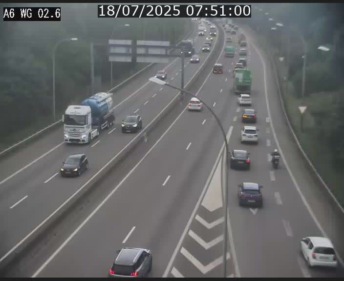 Traffic live webcam Luxembourg Croix de Cessange - A6 - BK 2.6 - direction France/Allemagne
