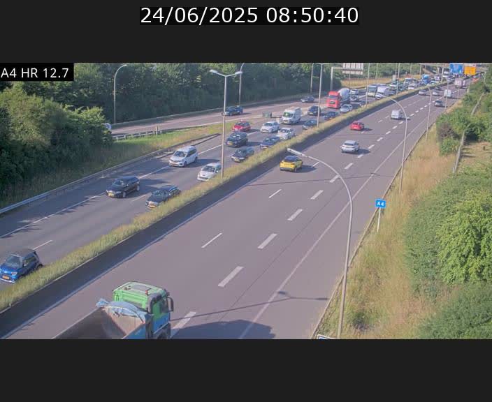 Traffic live webcam Luxembourg Esch sur Alzette - A4 - BK 12.7 - direction Esch-Belval