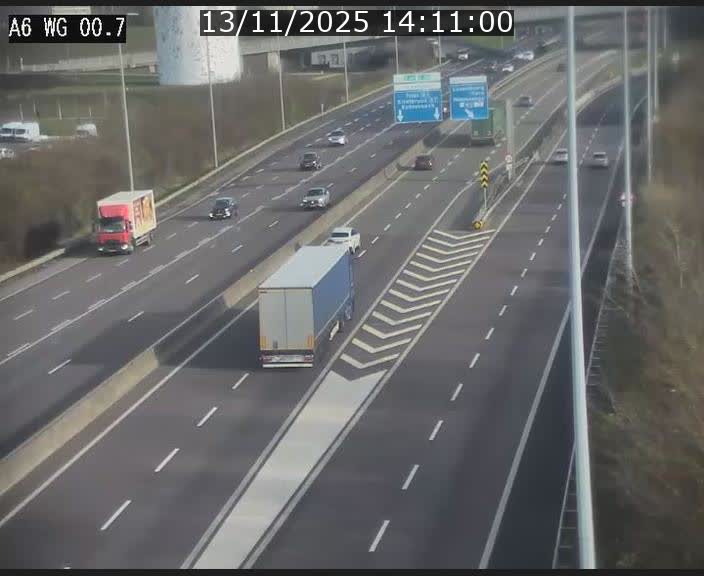 Traffic live webcam Luxembourg Croix de Cessange - A6 - BK 0.7 - direction A3 France