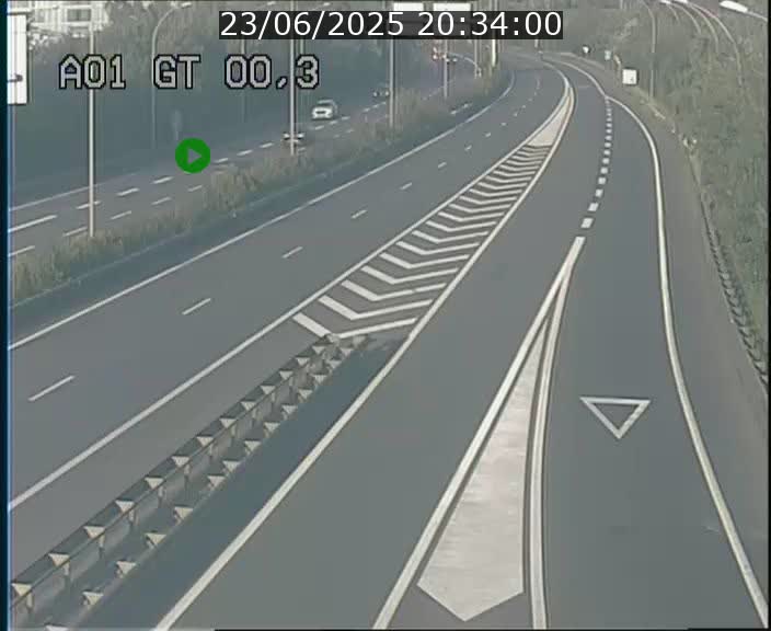 Traffic live webcam Luxembourg Croix de Gasperich - A1 direction Kirchberg - BK 0.3