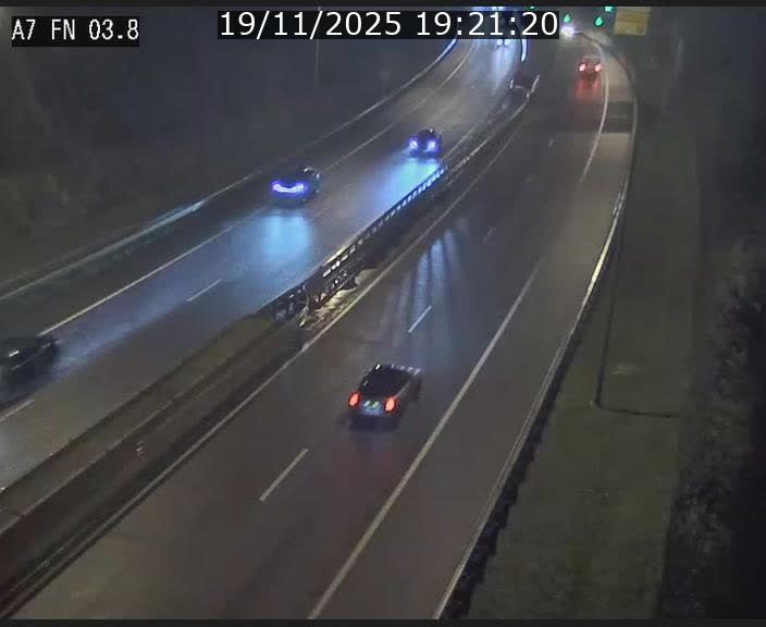 Caméra autoroute Luxembourg A7 - Passage à gibier Rëngelbour - direction Tunnel Stafelter