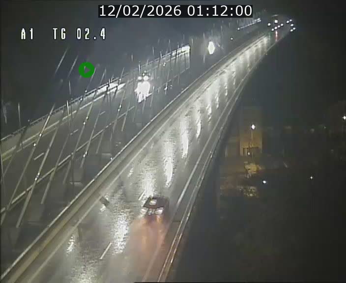 Traffic live webcam Luxembourg Sandweiler - A1 direction Luxembourg-ville - BK 2.4