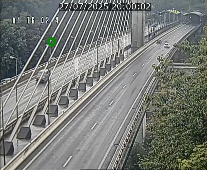 Traffic live webcam Luxembourg Sandweiler - A1 direction Luxembourg-ville - BK 2.4