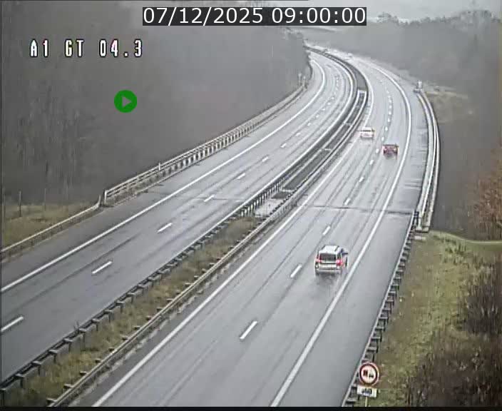 Traffic live webcam Luxembourg Itzig - A1 direction Sandweiler - BK 4.3