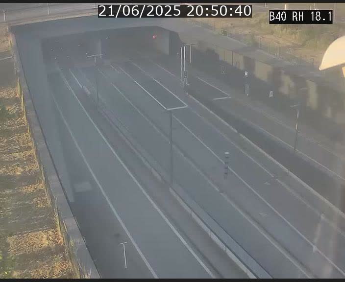Webcam sur la route de contournement d'Esch-Belval avant le tunnel Central Gate au niveau de la porte de France et du radar fixe