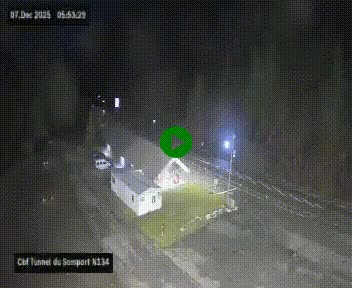 Webcam à l'entrée du tunnel du Somport, côté français, sur la N134, dans les Pyrénées, en direction de l'Espagne, à 1116 mètres d'altitude