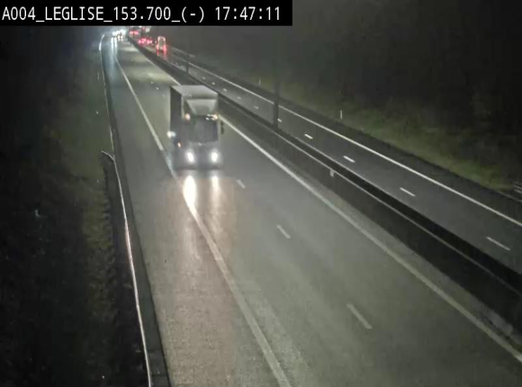 Webcam autoroute A4 (E411-E25) à Léglise, avant la jonction avec la N40. Vue orientée vers Bruxelles