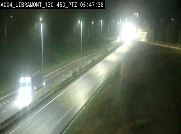 Webcam E411 à hauteur de la sortie 25 de Libramont menant vers Bouillon, Sedan et Reims via la N89. Vue orientée vers Bruxelles