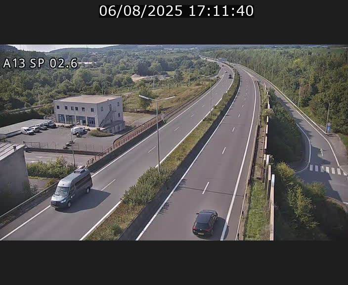 Traffic live webcam Luxembourg Sanem - A13 direction Pétange - BK 2.6