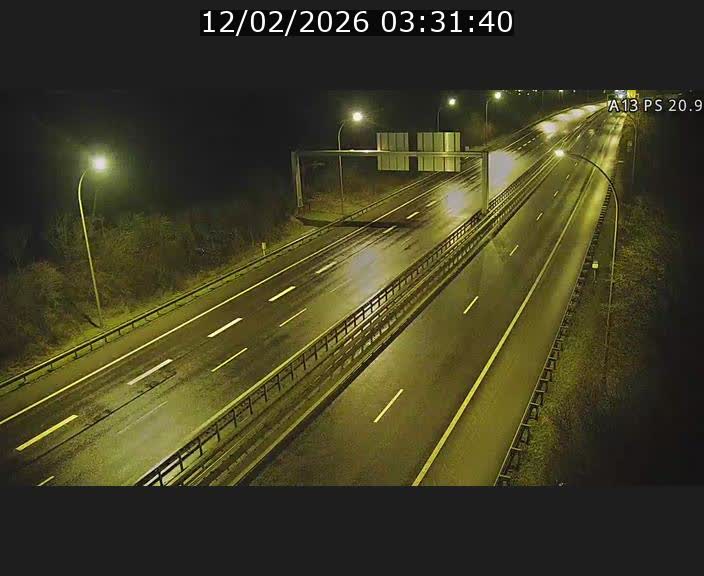 Traffic live webcam Luxembourg Croix de Bettembourg, rond-point d'Hellange - A13 direction Allemagne - BK 20.9
