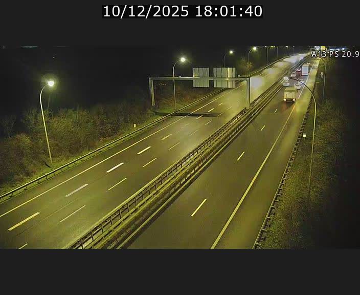 Traffic live webcam Luxembourg Croix de Bettembourg, rond-point d'Hellange - A13 direction Allemagne - BK 20.9