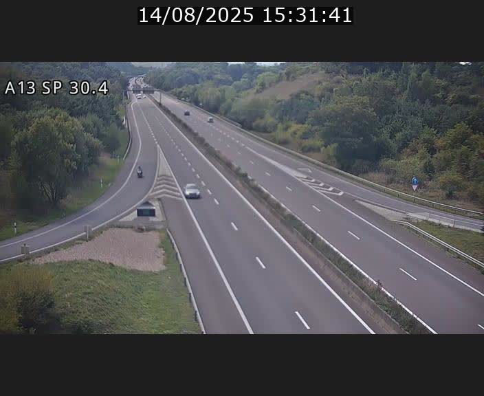 Traffic live webcam Luxembourg Altwies - A13 direction Luxembourg-ville - BK 30.4