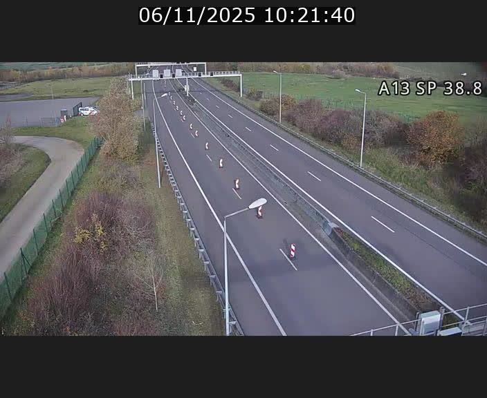 Webcam autoroute A13 à l'entrée ouest du tunnel Markusbierg à Schengen. Vue orientée vers le tunnel et l'Allemagne