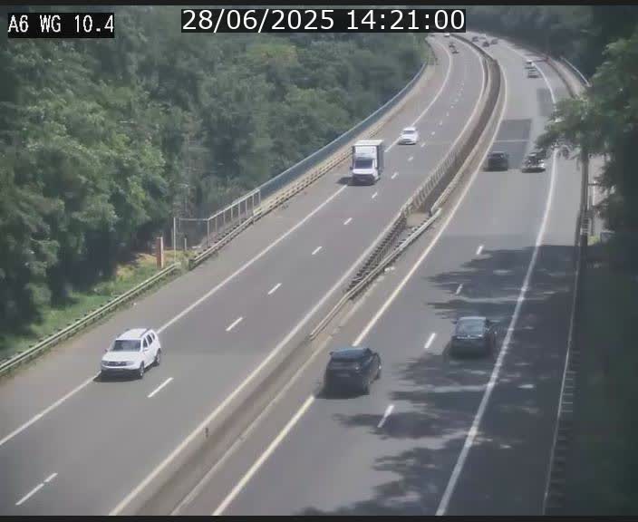 Traffic live webcam Luxembourg Mamer - A6 - BK 10.4 - direction Luxembourg/France/Allemagne