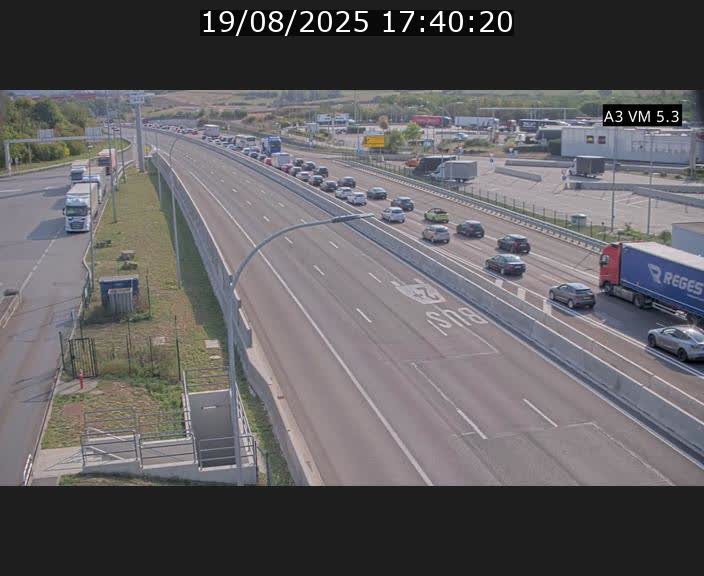 Traffic live webcam Luxembourg Aire de Berchem - A3 - BK 5 - direction France