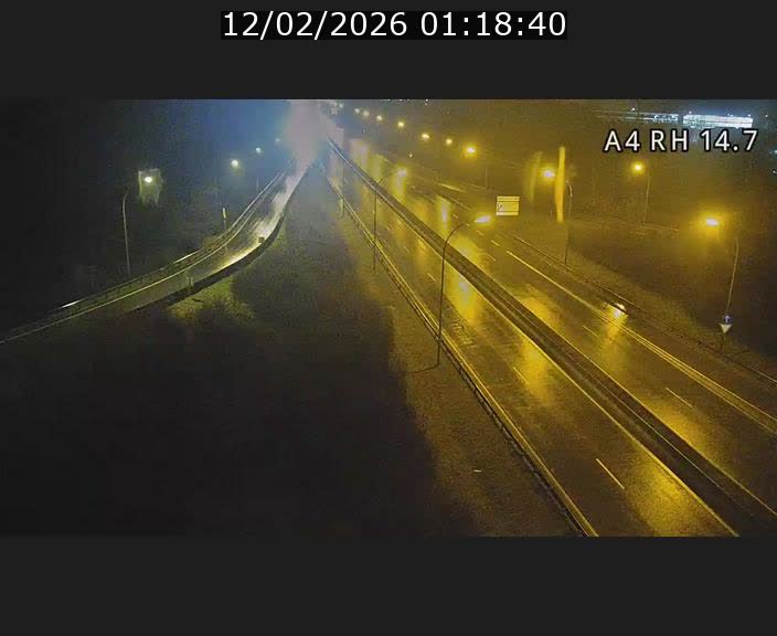 Traffic live webcam Luxembourg Jonction Lankelz - A4 - BK 14.7 - direction Luxembourg