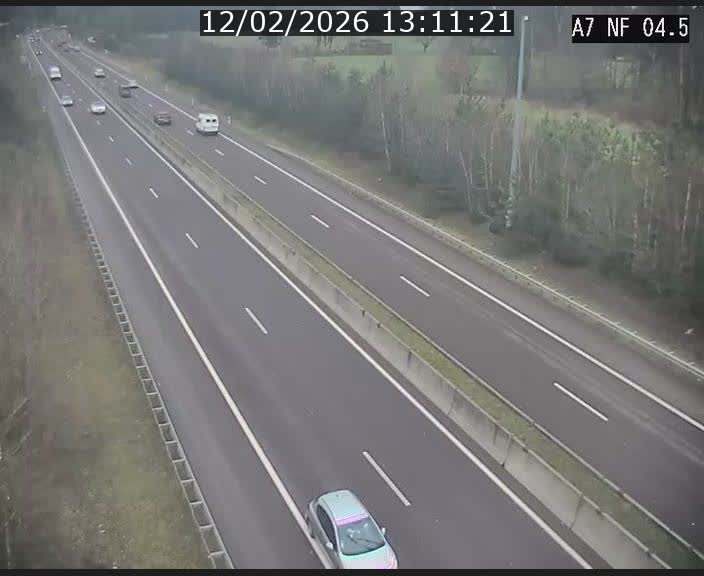 Caméra autoroute Luxembourg A7 - Passage à gibier Rëngelbour - direction Tunnel Grouft