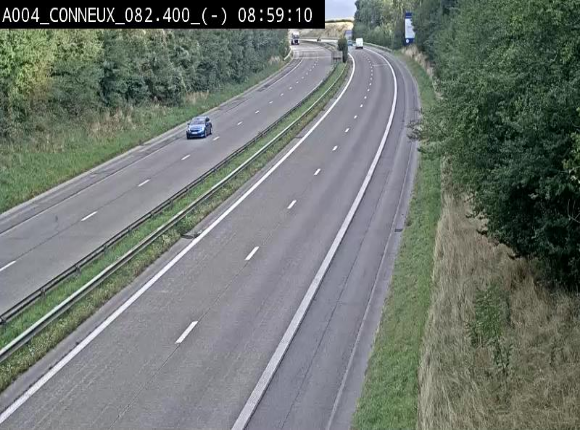 Webcam sur l'E411 avant les sorties 20 menant à Ciney, Dinant et Achêne. Vue orientée vers Namur