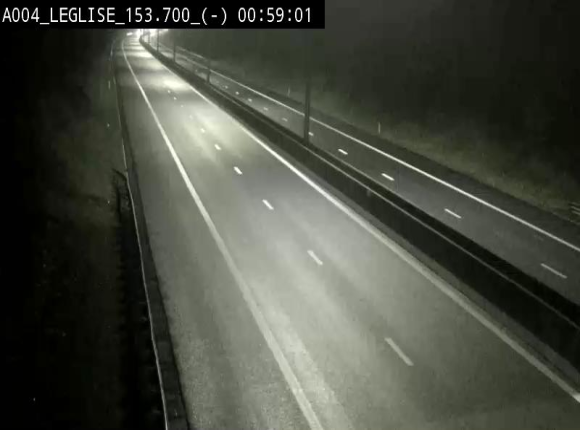 Webcam autoroute A4 (E411-E25) à Léglise, avant la jonction avec la N40. Vue orientée vers Bruxelles