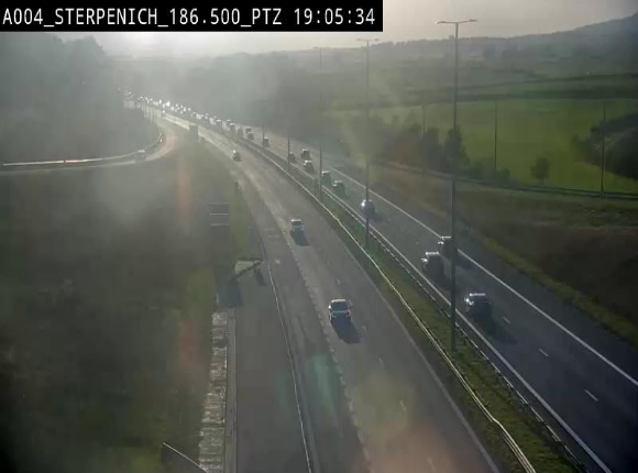 Webcam E411 à Sterpenich en Belgique près de la frontière du Luxembourg. Vue orientée vers Bruxelles