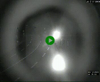 Webcam au carrefour de la croisade, à la jonction entre la N22 et la N320, avant le poste de douane franco-andorrane. Webcam à 1790 mètres d'altitude