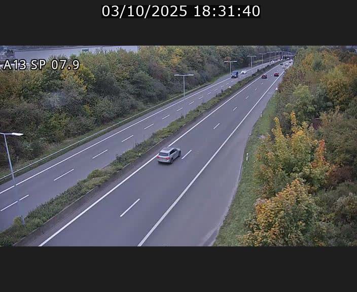 Traffic live webcam Luxembourg Jonction Lankelz - A13 direction Pétange - BK 7.9