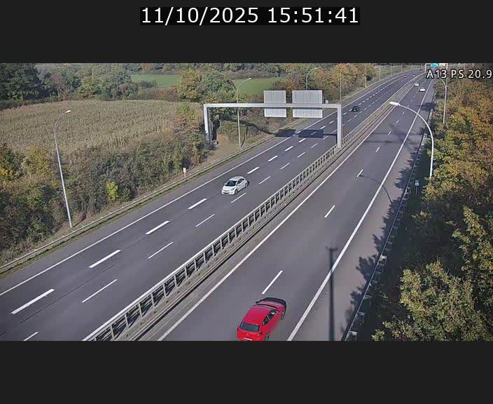Traffic live webcam Luxembourg Croix de Bettembourg, rond-point d'Hellange - A13 direction Allemagne - BK 20.9