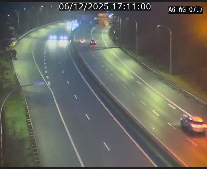 Traffic live webcam Luxembourg - Bridel - A6 - BK 7.7 - direction Belgique