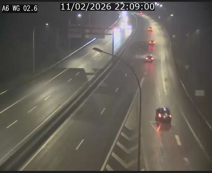 Traffic live webcam Luxembourg Croix de Cessange - A6 - BK 2.6 - direction France/Allemagne