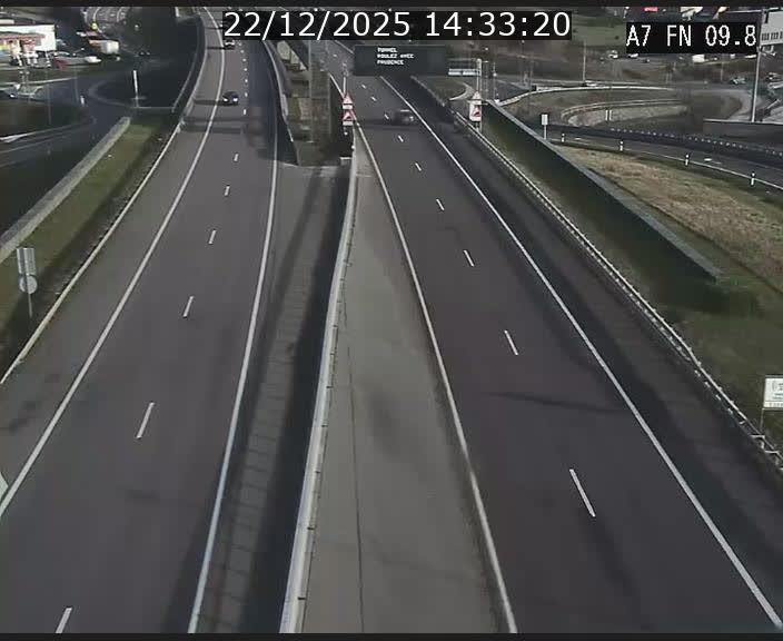 Caméra trafic Luxembourg - A7, Tunnel Gousselerbierg, sortie sud, direction rond-point Lorentzweiler (BK 9.9)