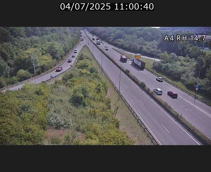 Traffic live webcam Luxembourg Jonction Lankelz - A4 - BK 14.7 - direction Luxembourg