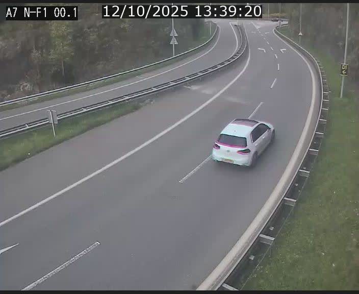Webcam autoroute Luxembourg A7 située dans la sortie 1 Waldhof, vers la N11, avant le Tunnel Stafelter