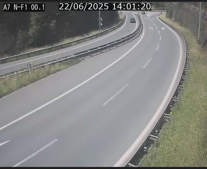 Webcam autoroute Luxembourg A7 située dans la sortie 1 Waldhof, vers la N11, avant le Tunnel Stafelter