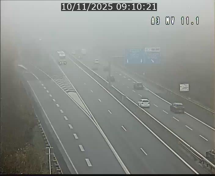 Traffic live webcam Luxembourg Croix de Bettembourg A3 - BK 11.1 - direction Luxembourg-ville