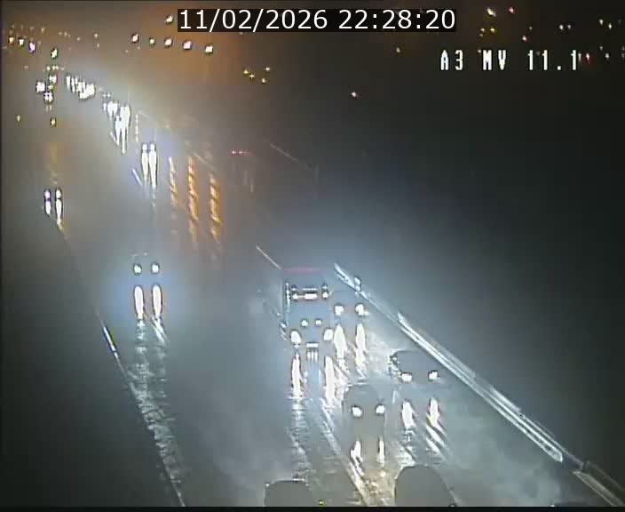 Traffic live webcam Luxembourg Croix de Bettembourg A3 - BK 11.1 - direction Luxembourg-ville