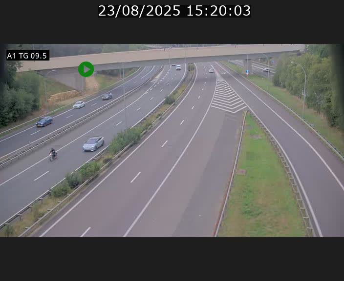 Traffic live webcam Luxembourg Jonction Grünewald - A1 direction Luxembourg-ville - BK 9.5